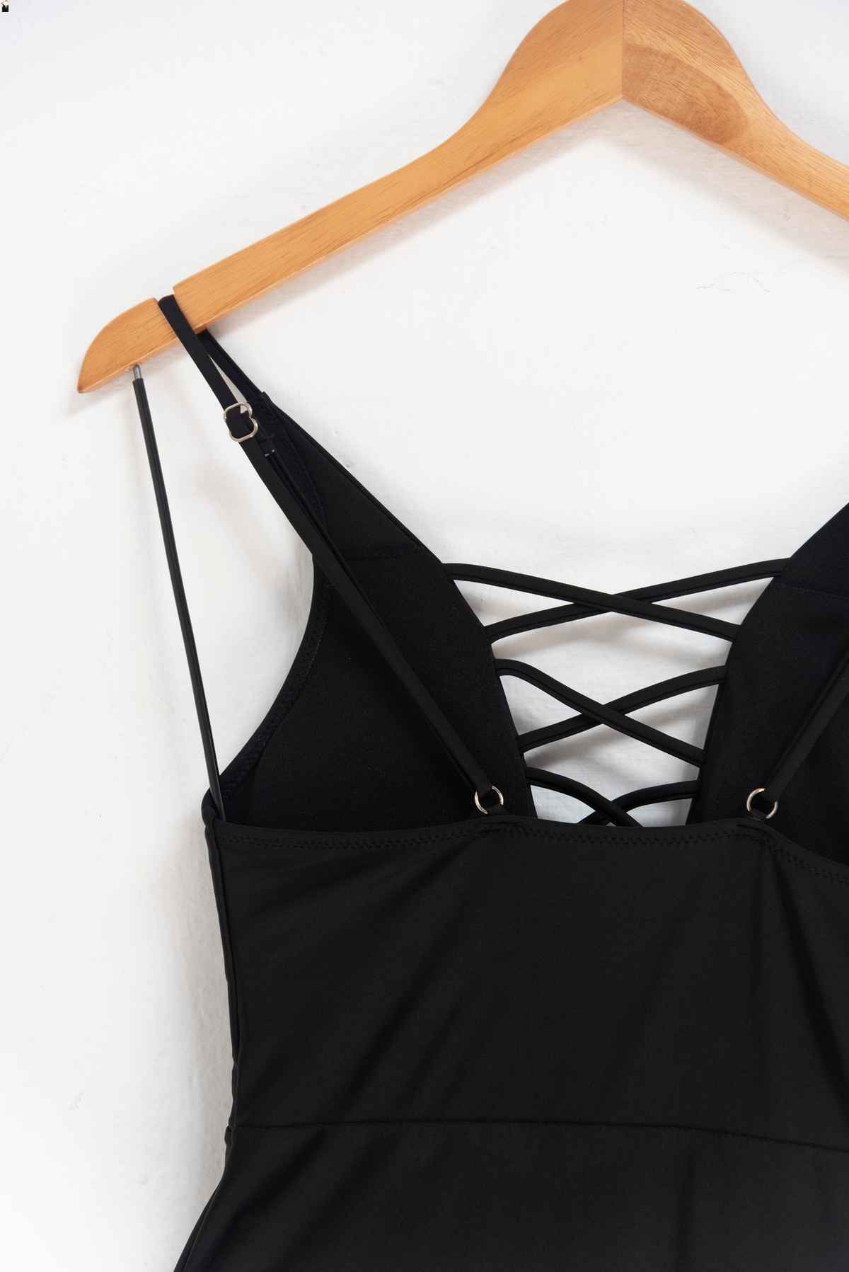 Ropa de baño negra escote - Talla M