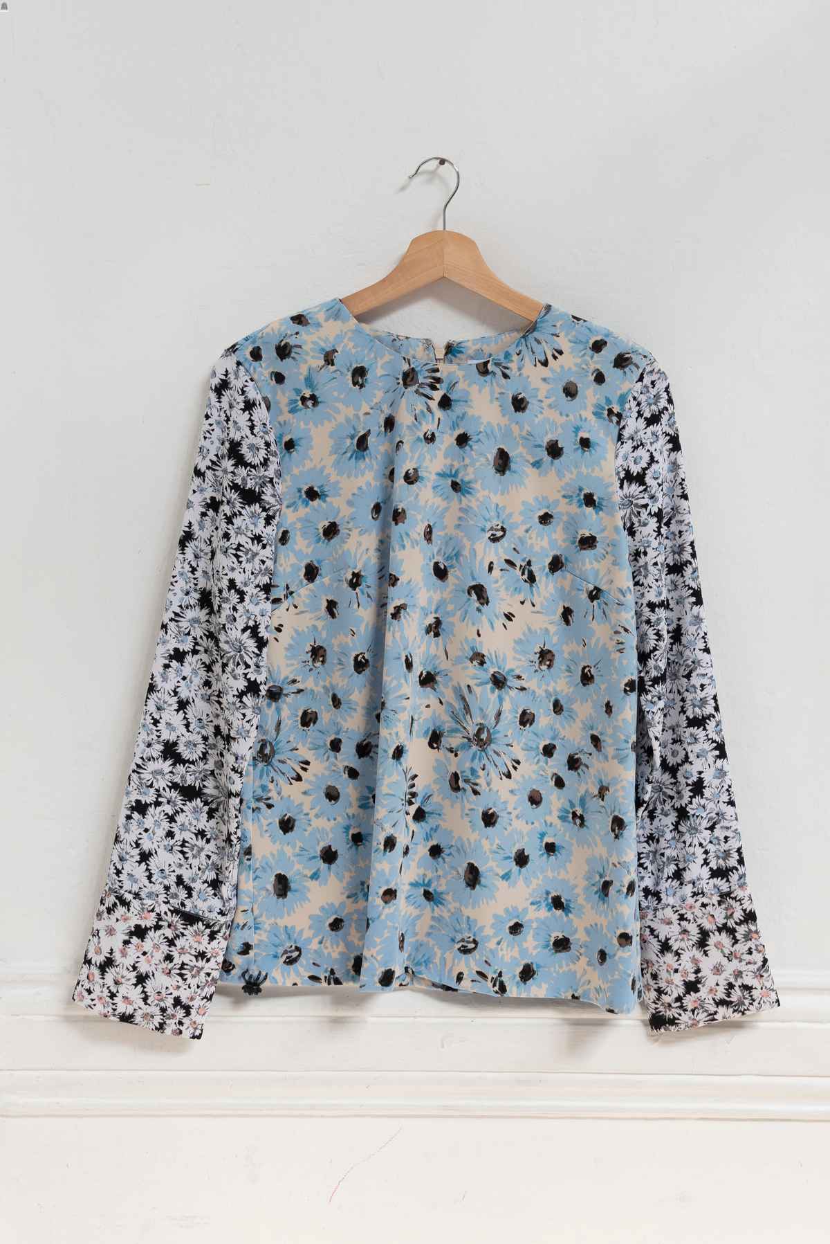 Blusa celeste print - Warehouse - Talla S