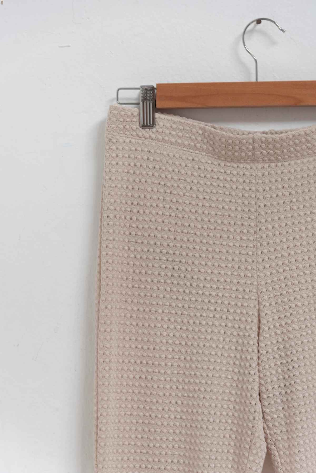Pantalón crema - H&M - Talla S