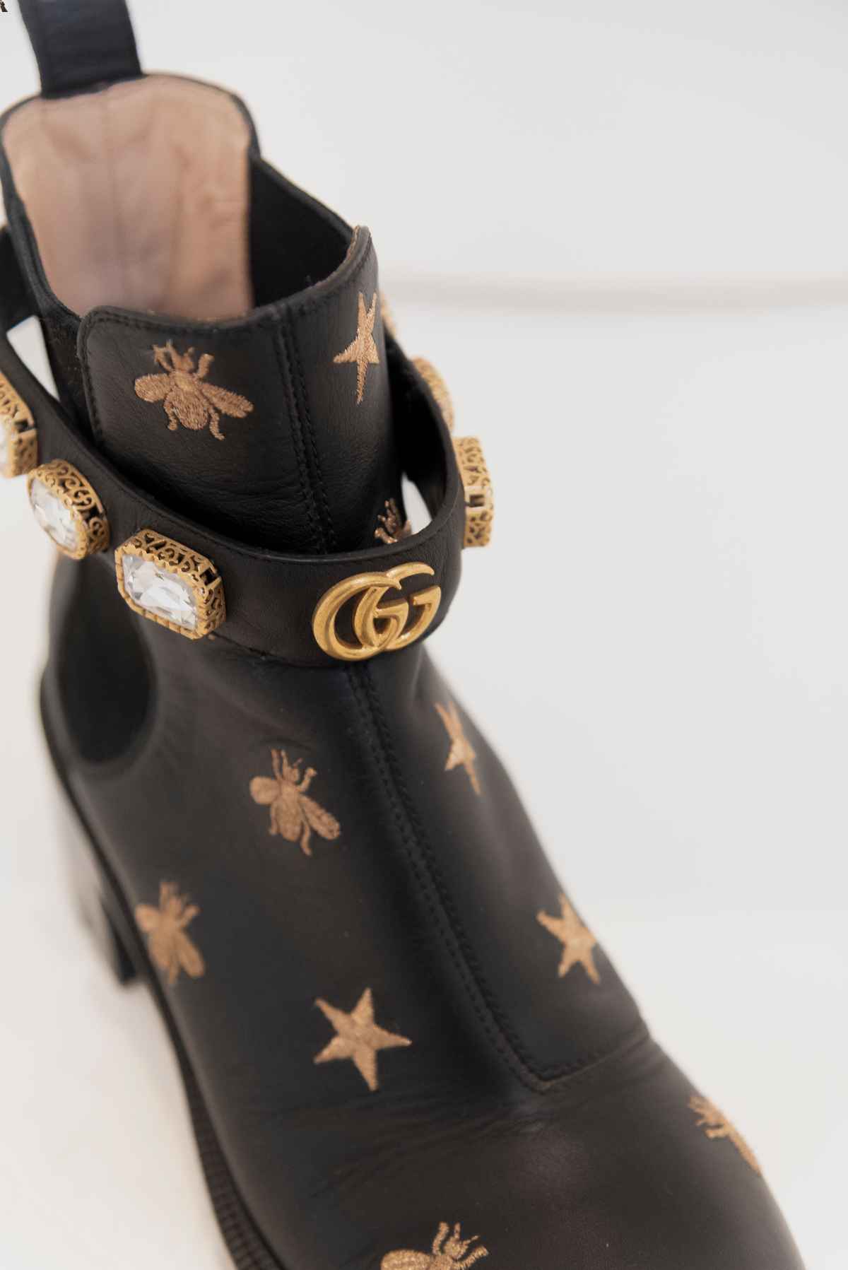 Botines negro con estrellas y abejas - Gucci - Talla 37