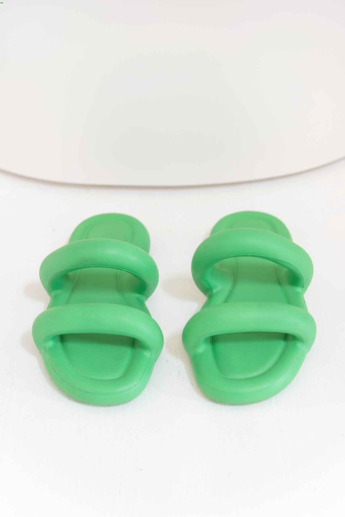 Sandalias verdes acolchadas - Melissa - talla 37