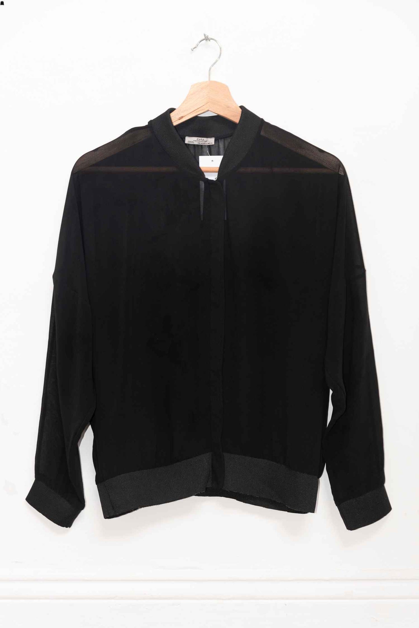 Casaca bomber negra gasa - Talla M - Zara