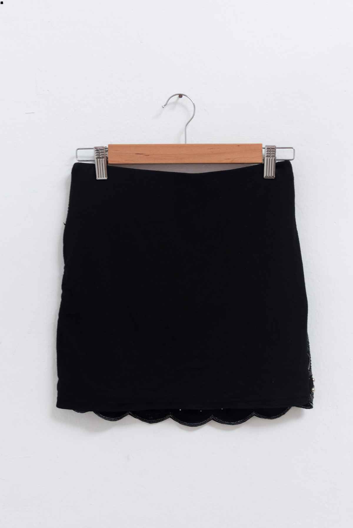 Falda negra pedrería - Romeo & Juliet - Talla XS