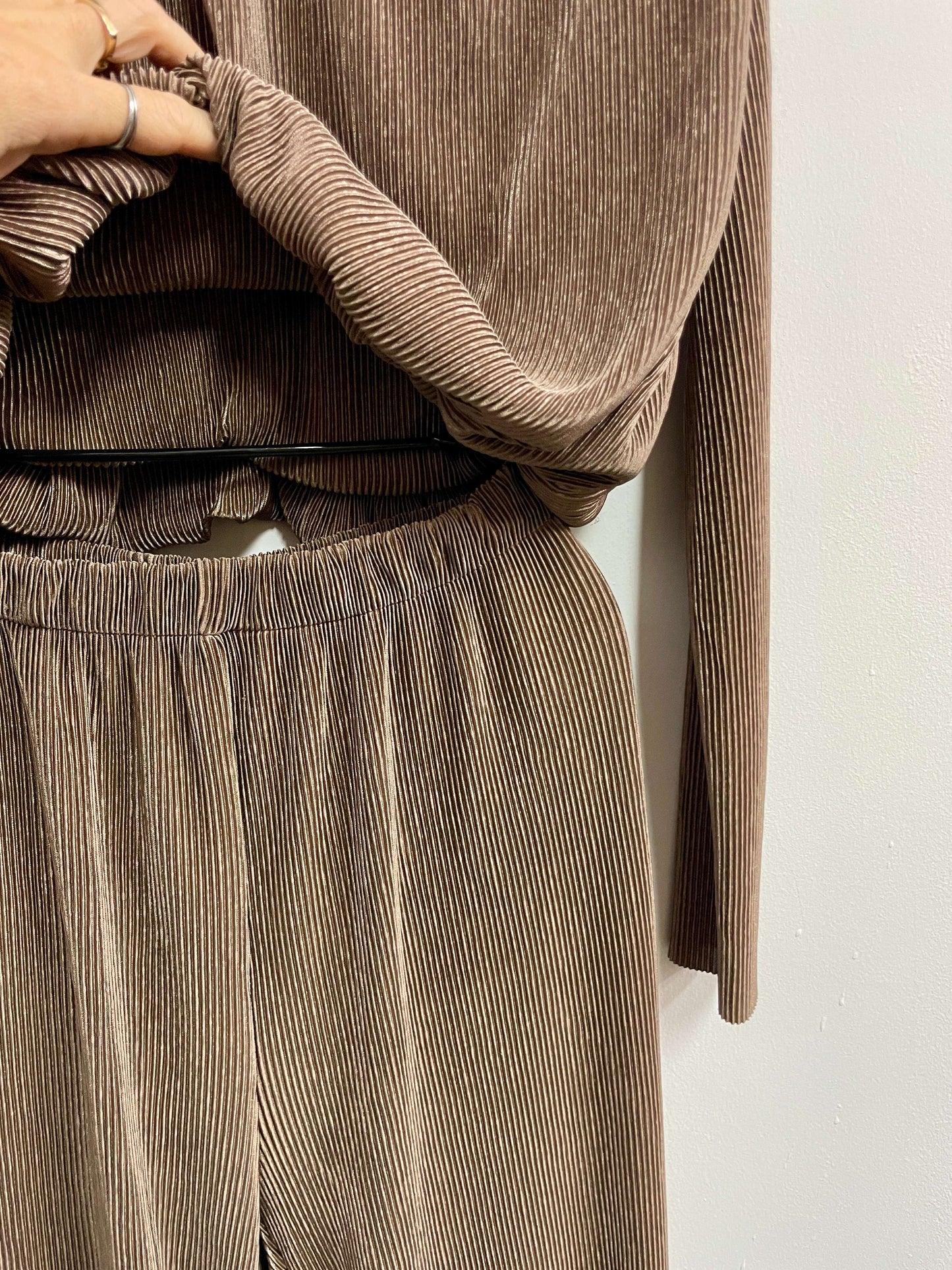 Conjunto blusa + pantalón marrón brillos - Titi Lima - Talla M