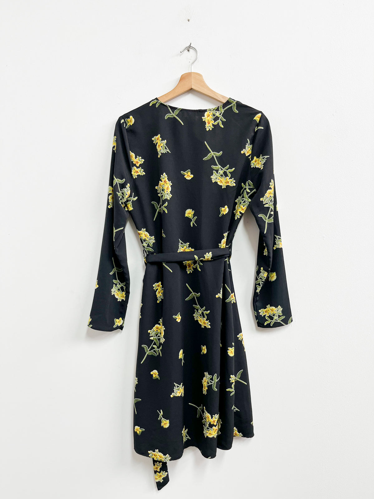 Vestido negro flores amarillas - Atmosphere - Talla M/L