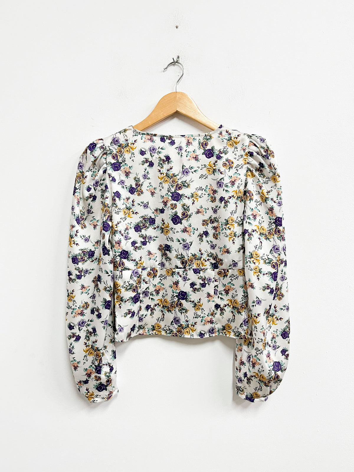 Blusa blanca estampado flores - Zara - Talla XS