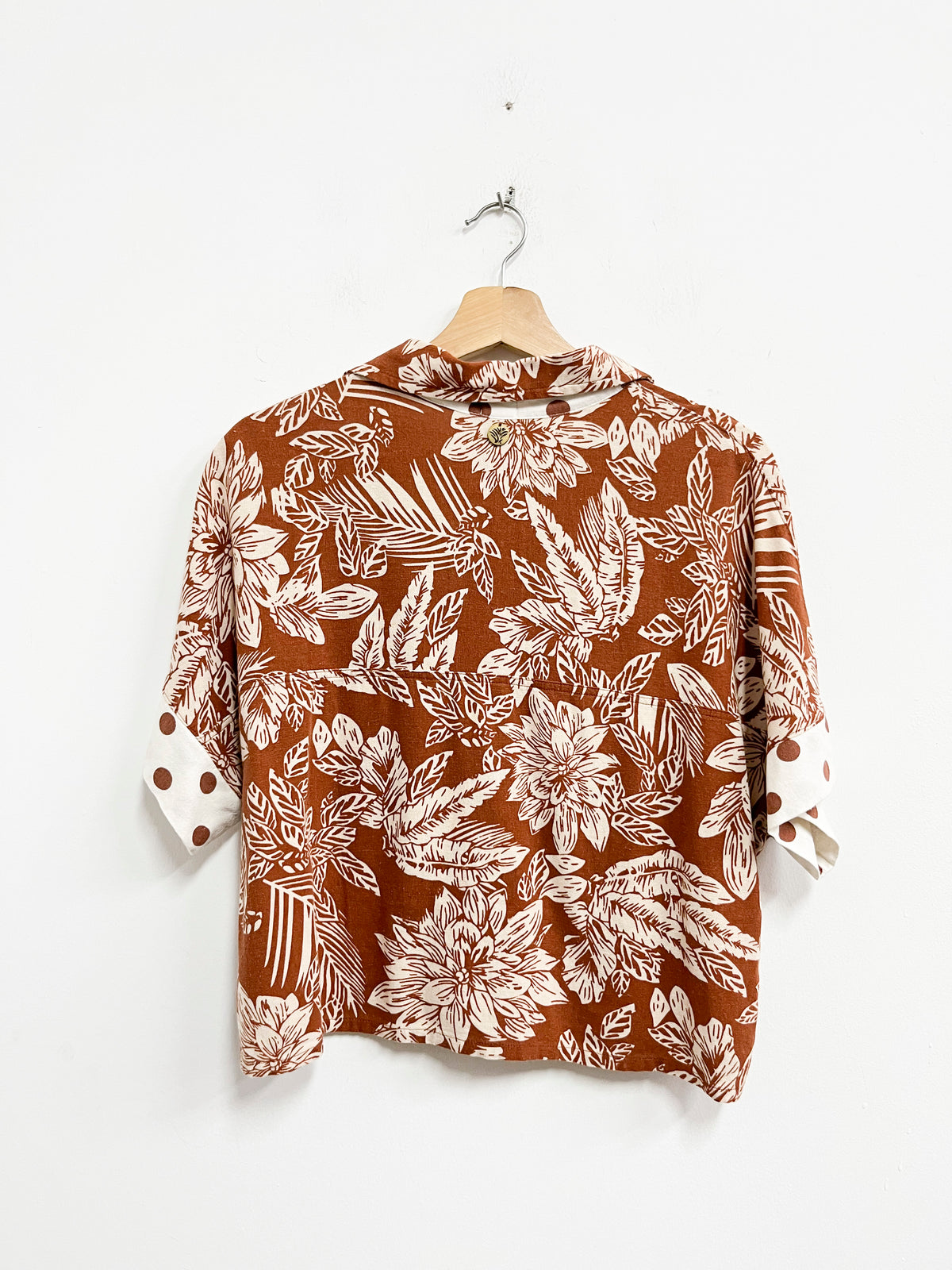 Top marrón estampado flores blancas - Permuta - Talla S