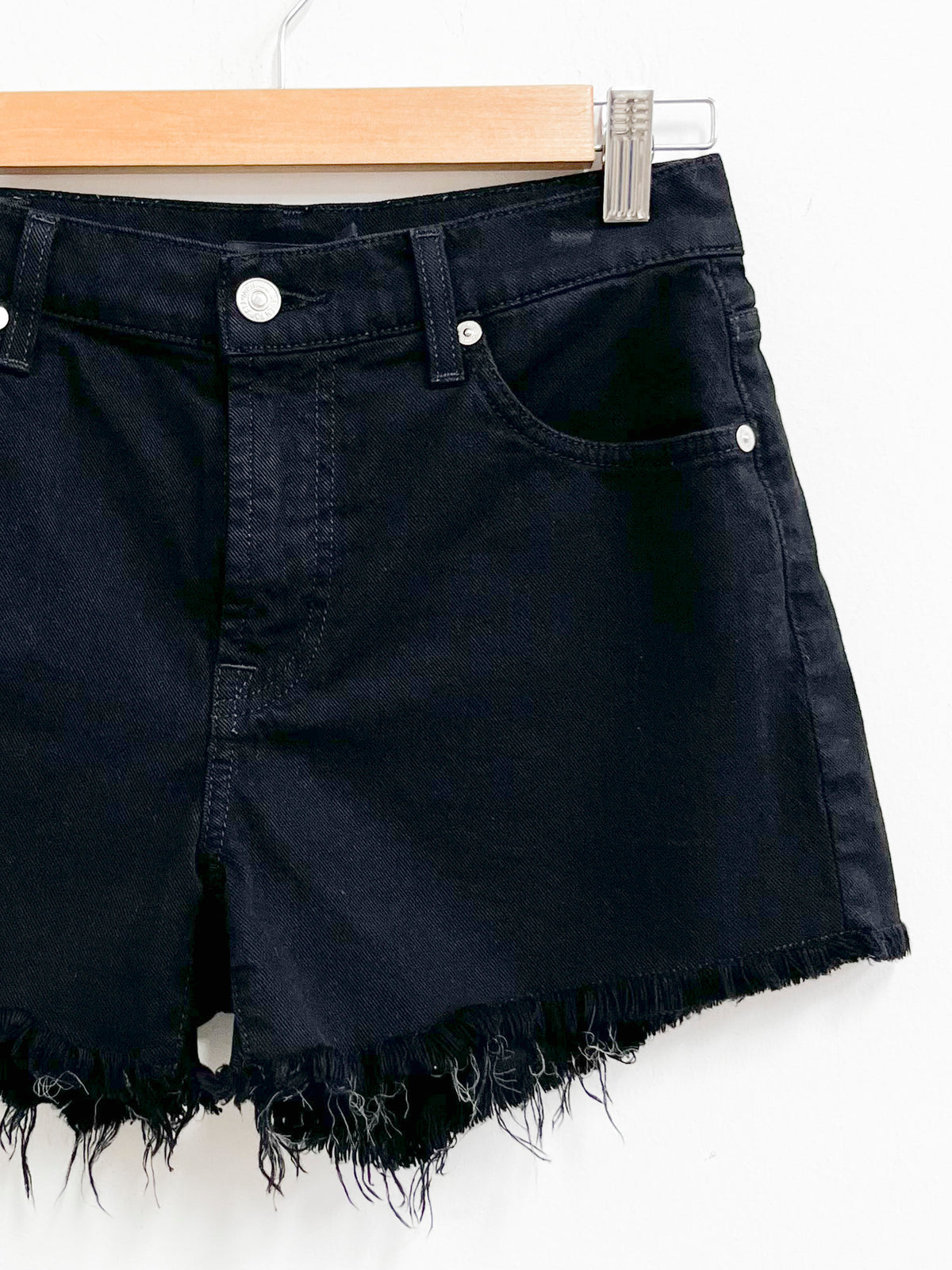 Short negro basta descosida - For all mankind 7 - Talla 26