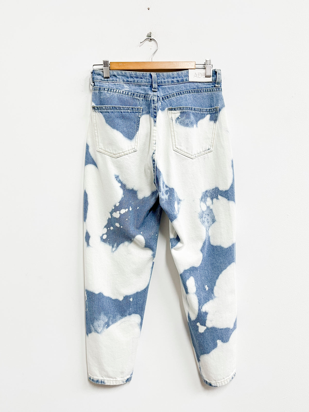 Jean azul con blanco - Adc - Talla 28