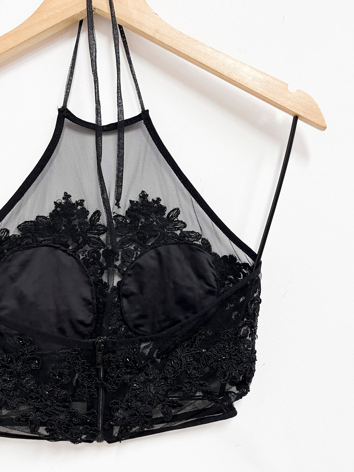 Top malla negra con bordados - Talla S