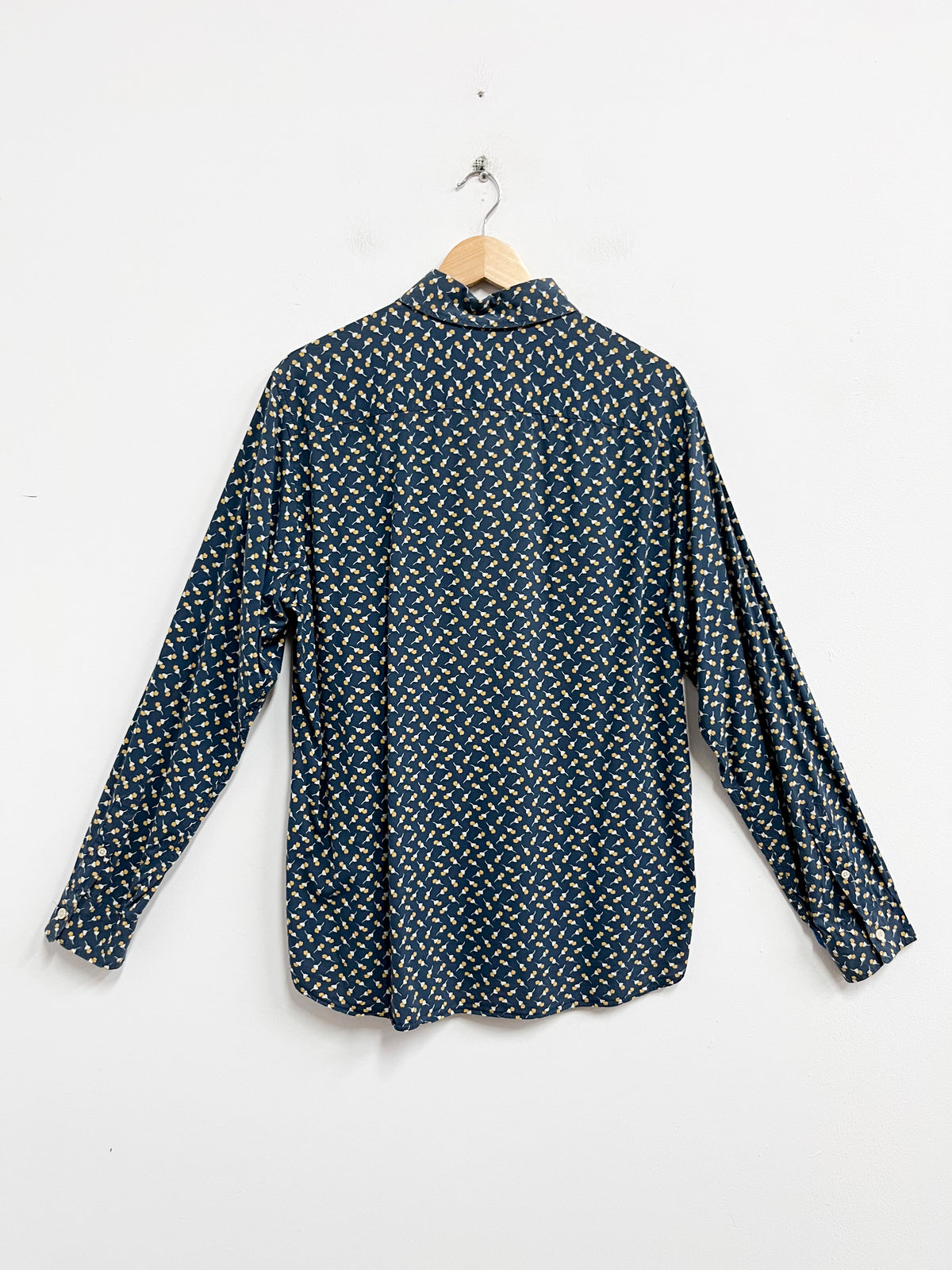 Camisa azul con flores amarillas - Zara - Talla L