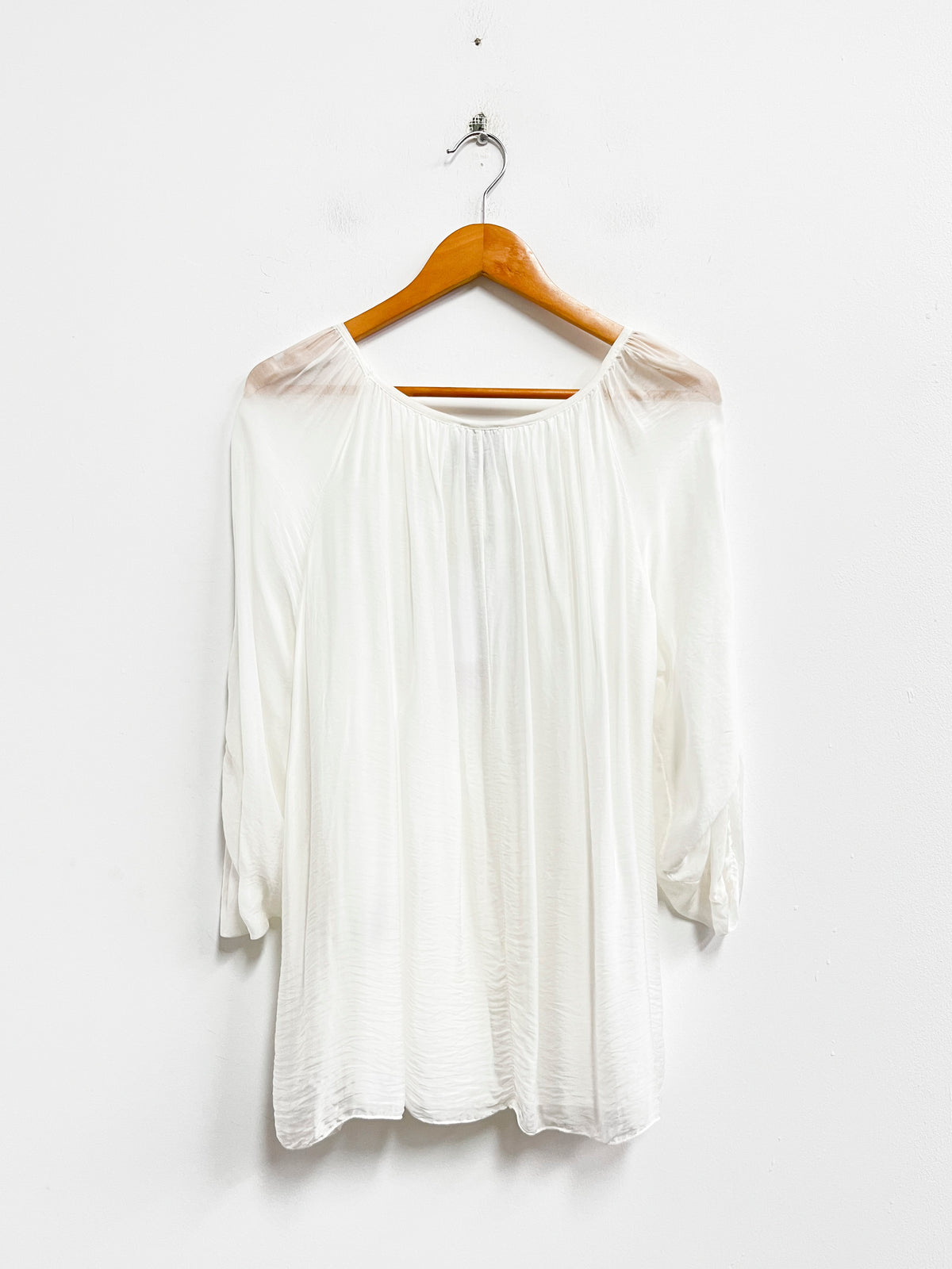 Blusa blanca de seda con bordados - Le Marais - Talla M