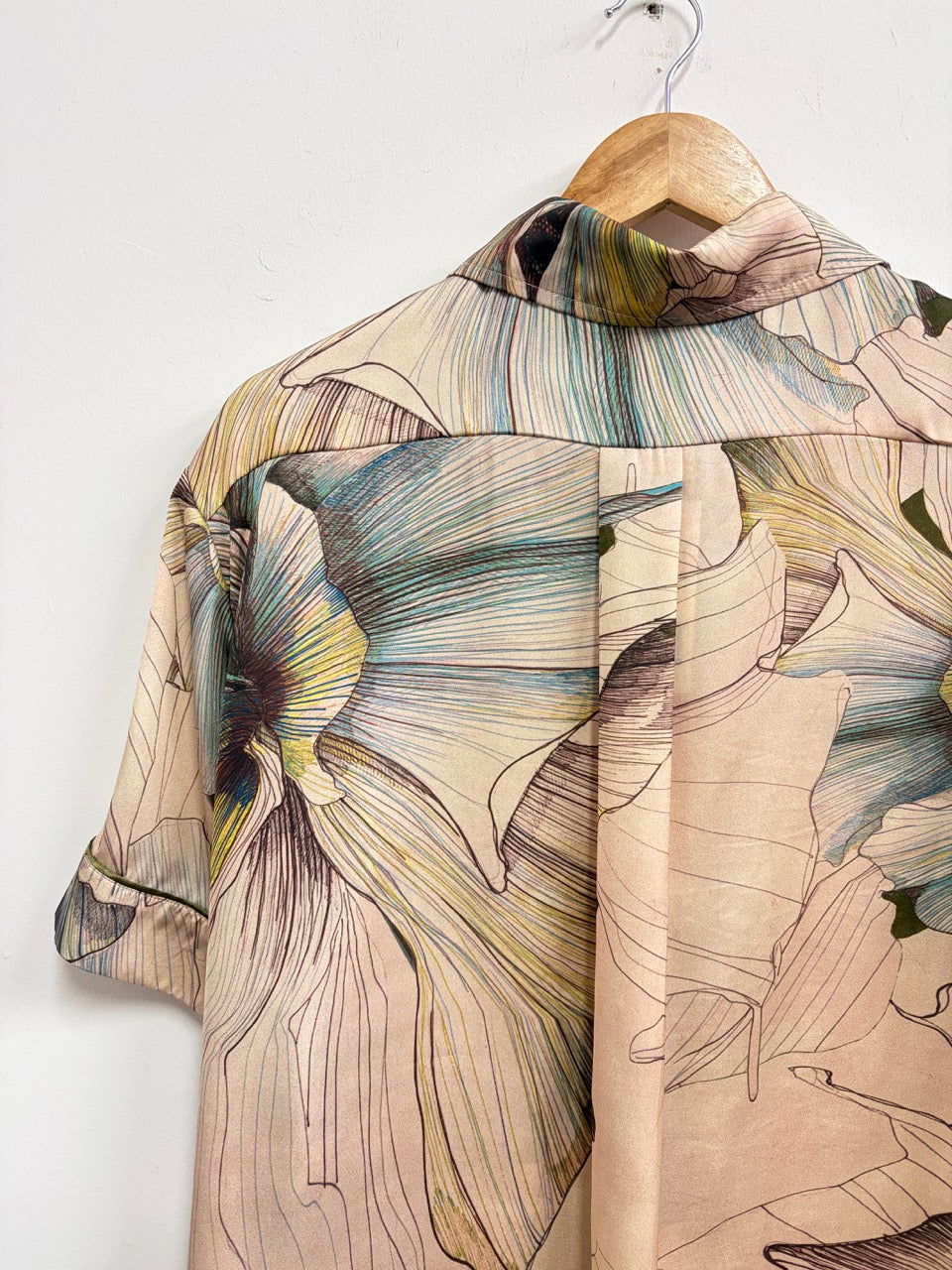 Blusa satinada manga corta beige - Sandra Weil - Talla S/M