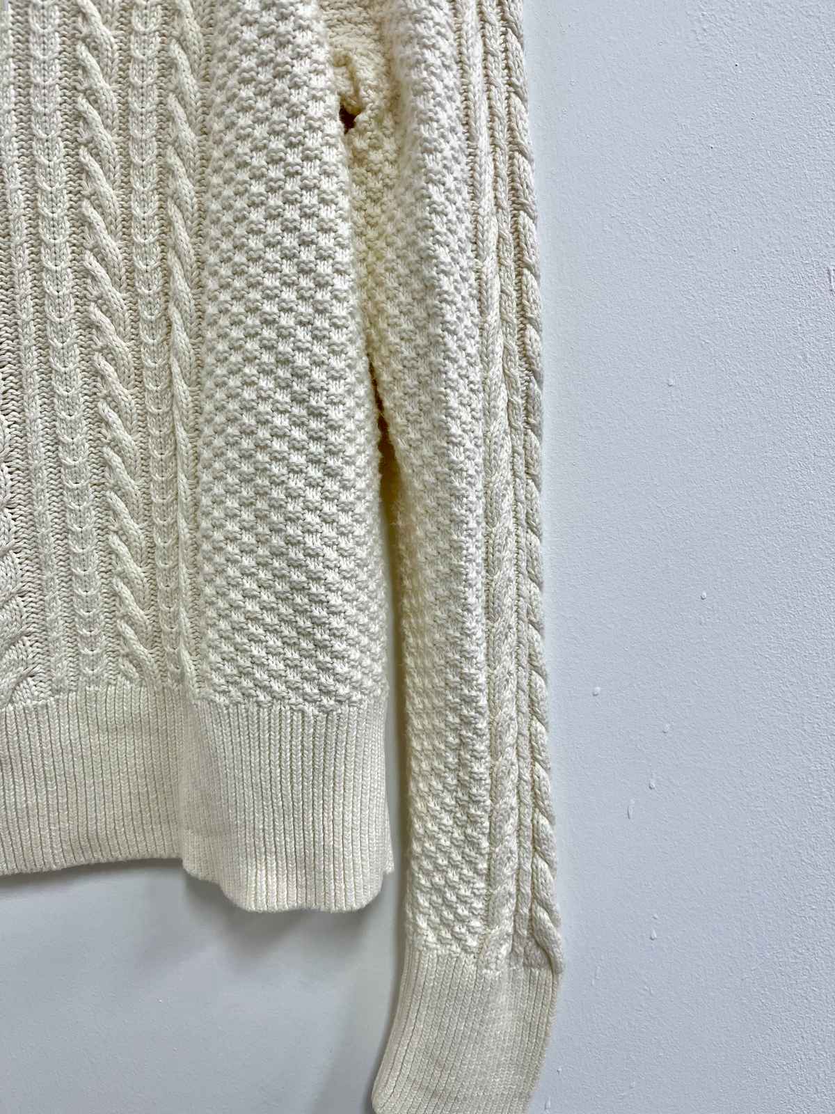 Chompa blanca algodón tejida - GAP - Talla L