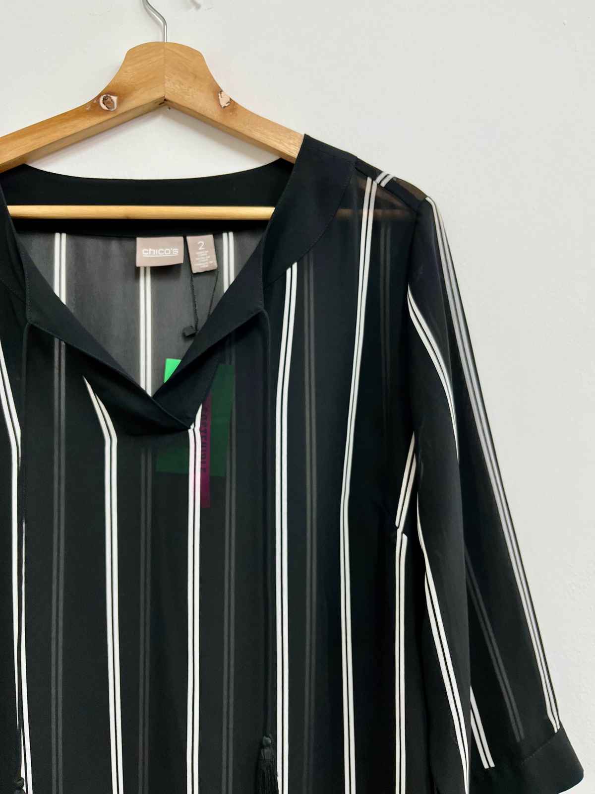 Blusa negra con rayas blancas - Chicco´s - Talla M