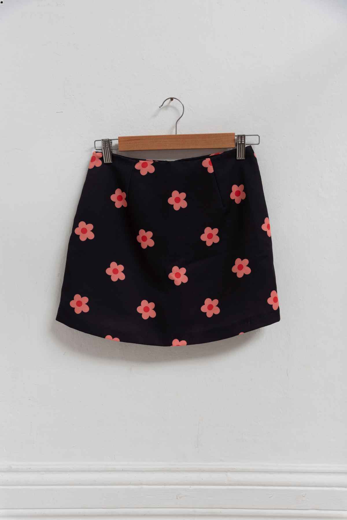 Minifalda azul con flores naranjas - Bouche de Rouge - Talla S