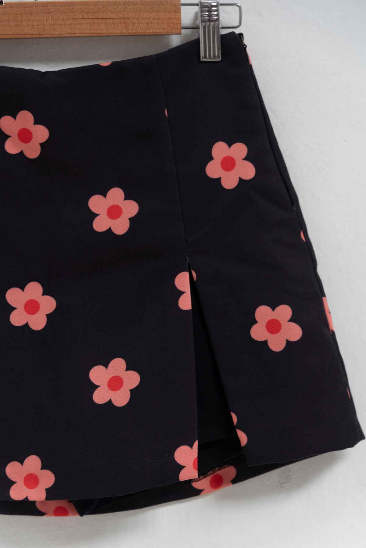 Minifalda azul con flores naranjas - Bouche de Rouge - Talla S