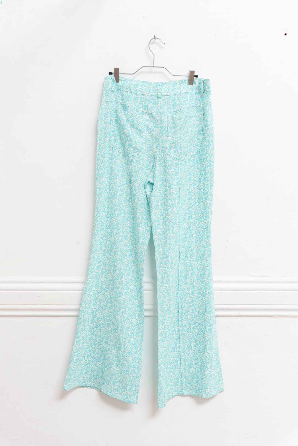 Pantalón celeste y blanco flores - MNG - Talla 28