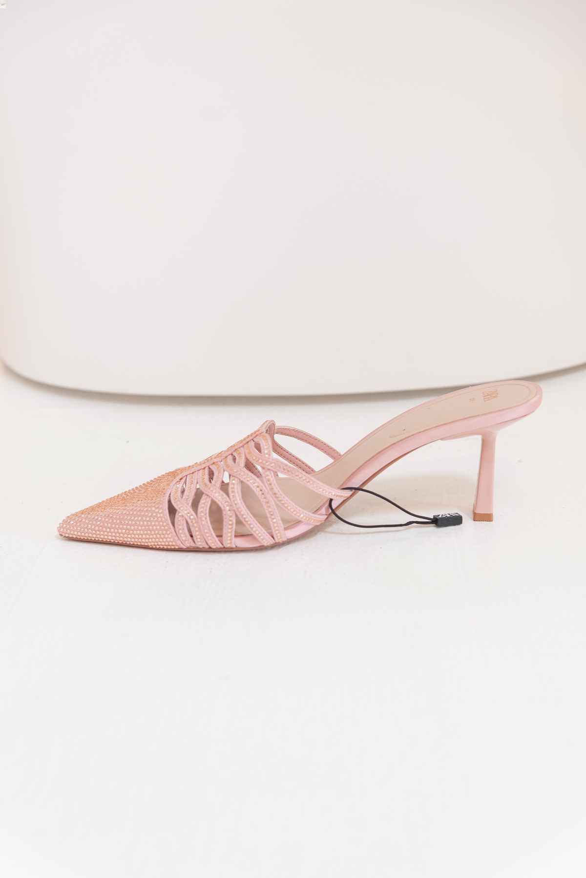 Zapatos estiletos rosa brillo - Zara - Talla 41