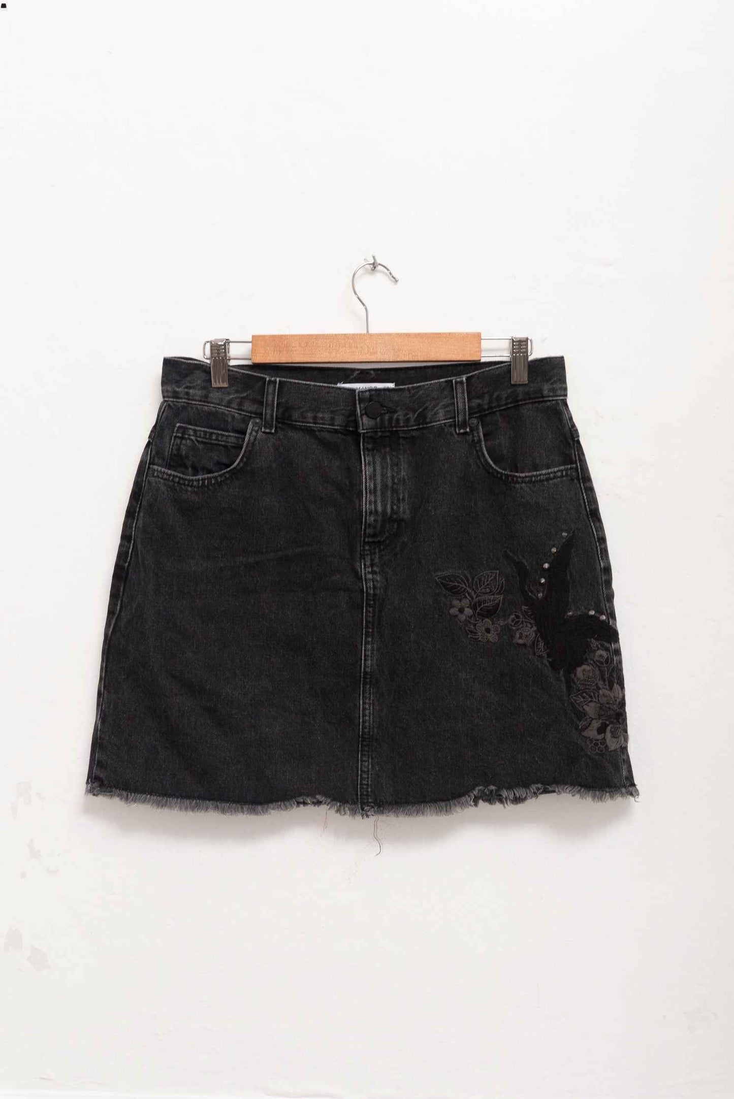 Falda negra de jean con cierres - Talla L - Mango