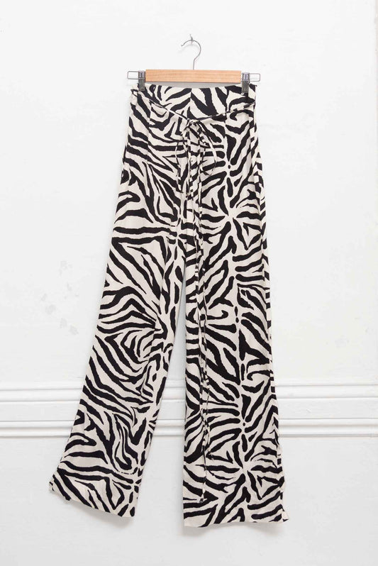 Pantalón animal print zebra - Talla XS - Zara