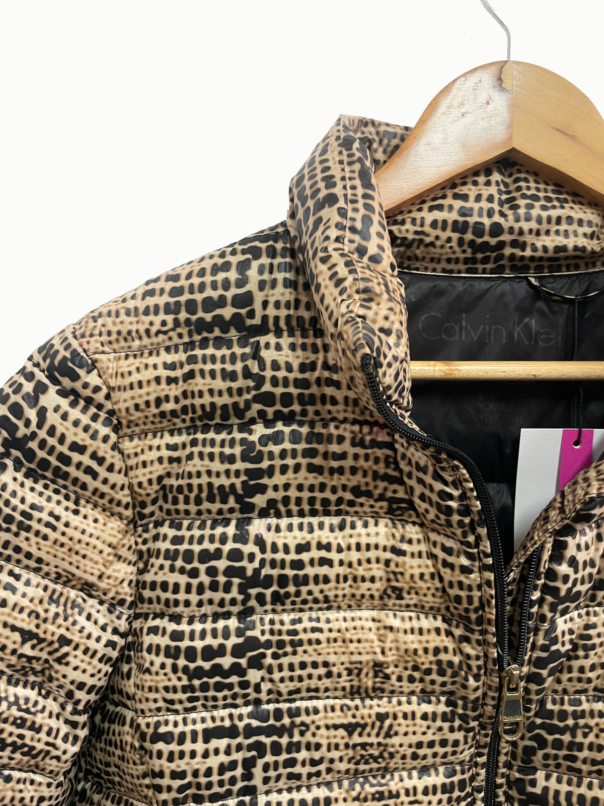 Casaca animal print negro y beige - Calvin Klein - Talla M