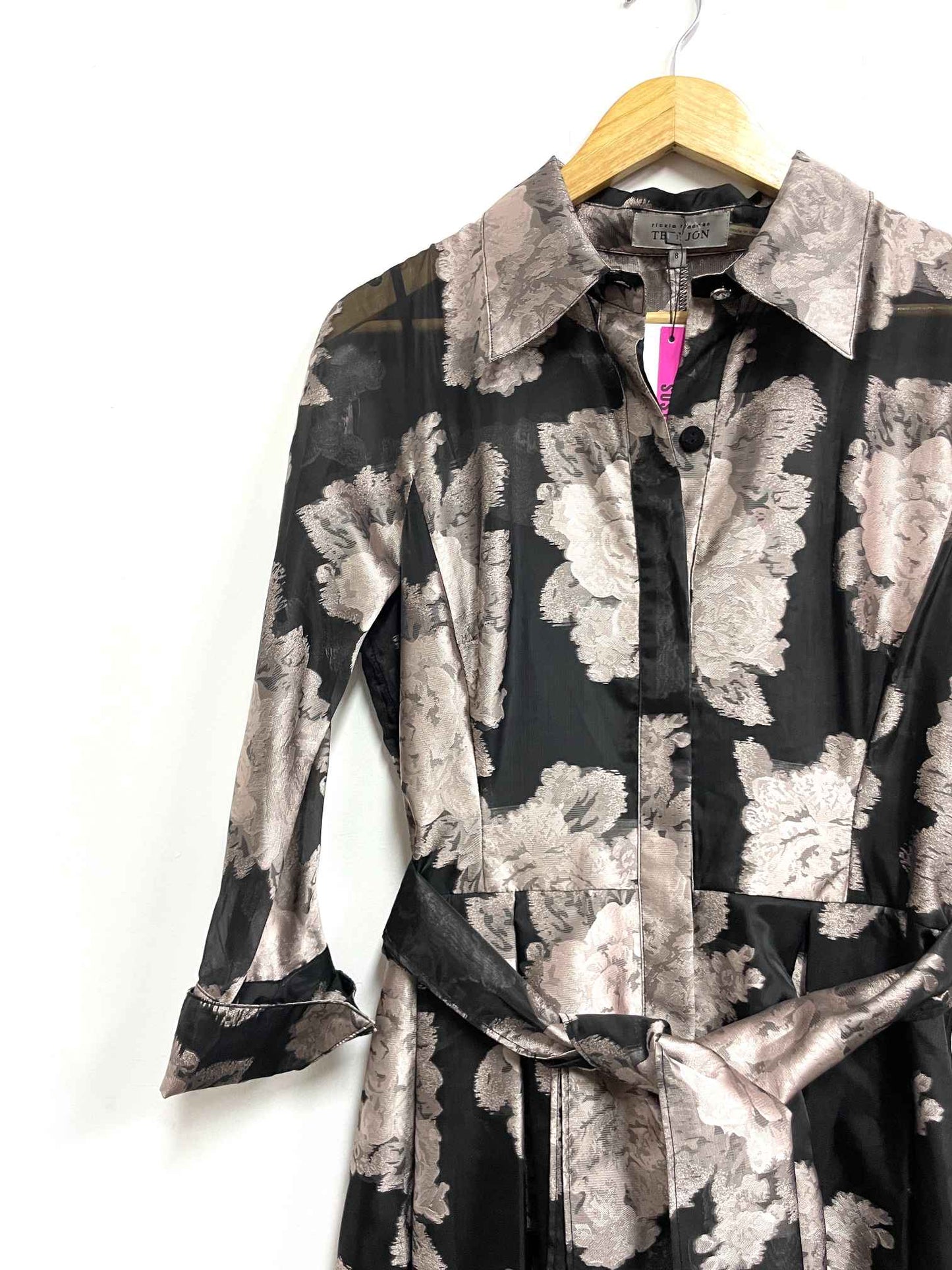 Vestido negro flores rosadas - Teri Jon - Talla S