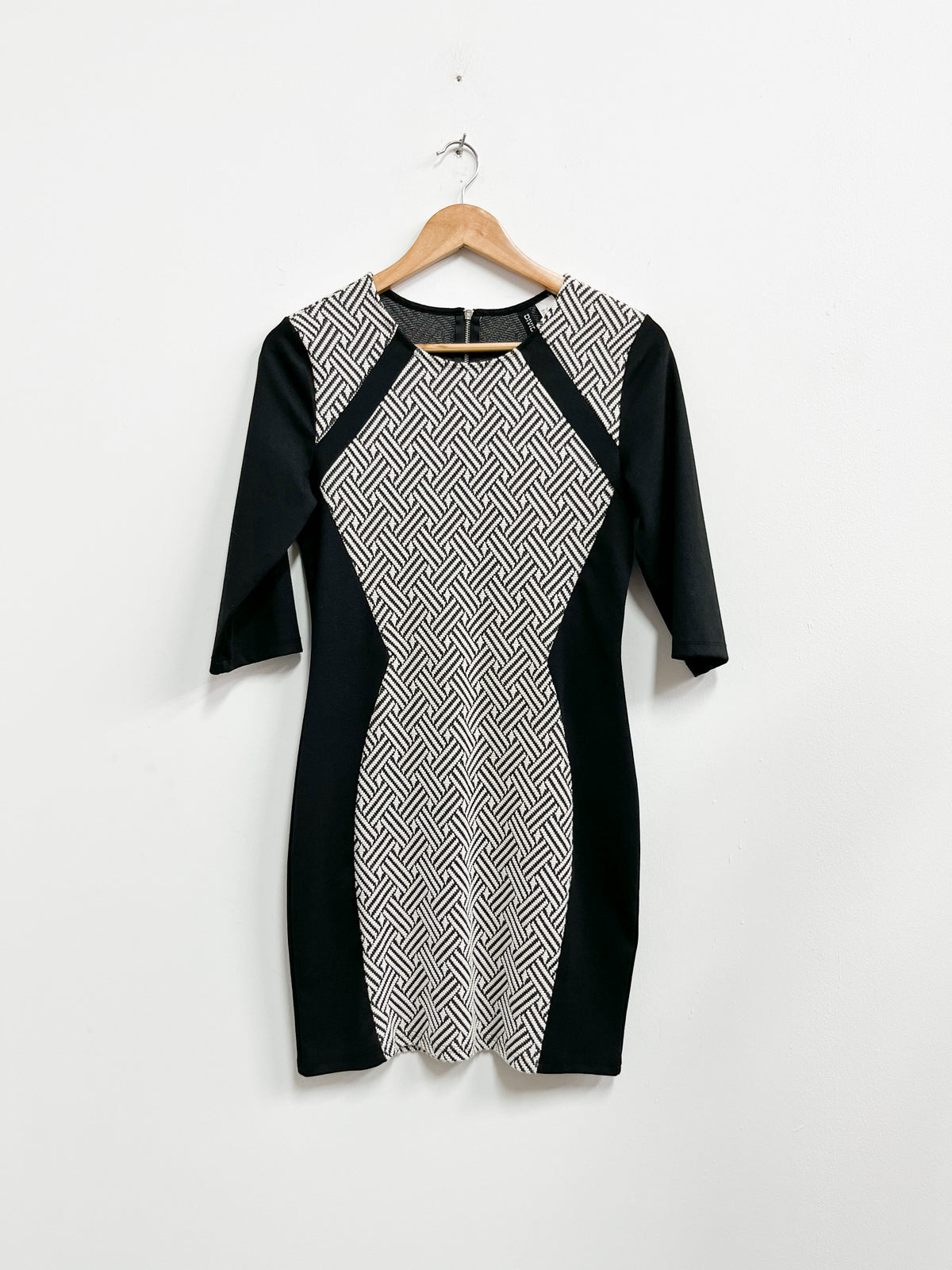 Vestido doble textura negro con blanco - H&M - Talla M/L