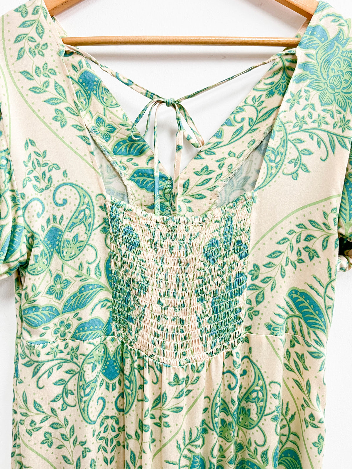 Vestido corto verde con hojas - Basament - Talla M