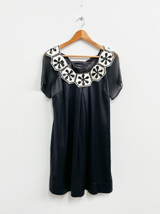 Vestido negro cuello blanco lentejuelas - Teatro - Talla S