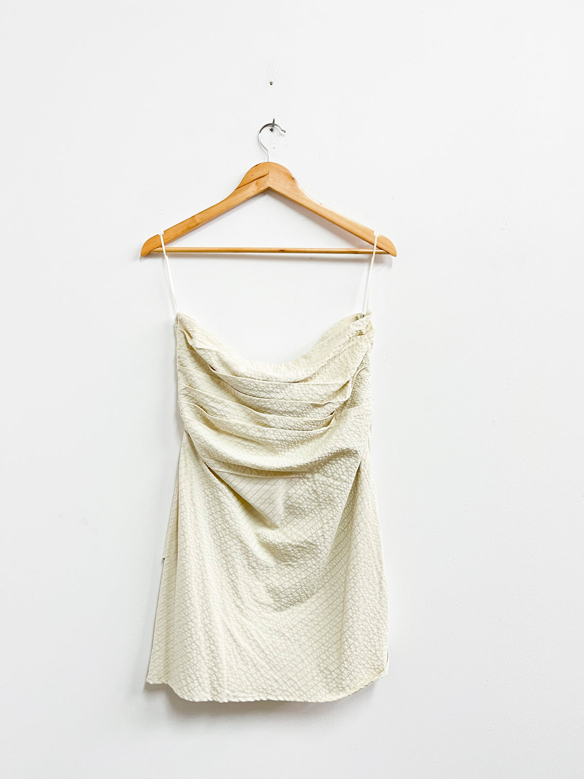 Vestido strapless beige - Mango - Talla L