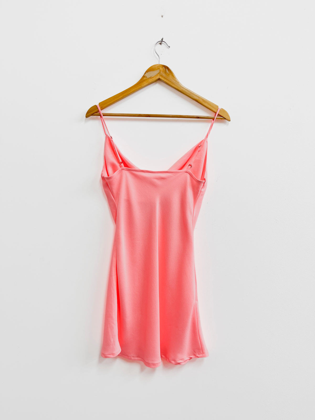 Vestido satinado melón - River Island - Talla M/L