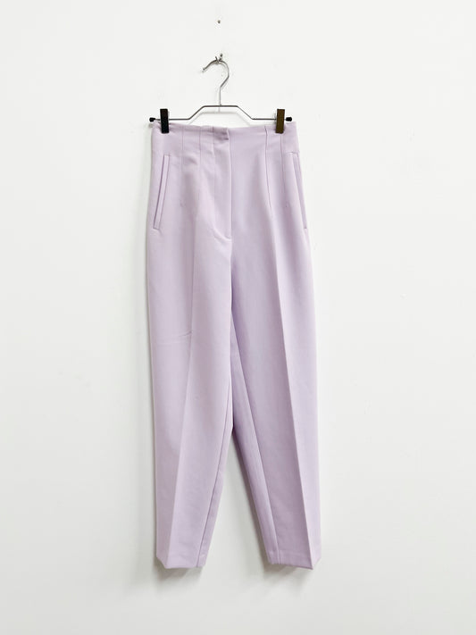 Pantalón lila pinzas - Zara - Talla M