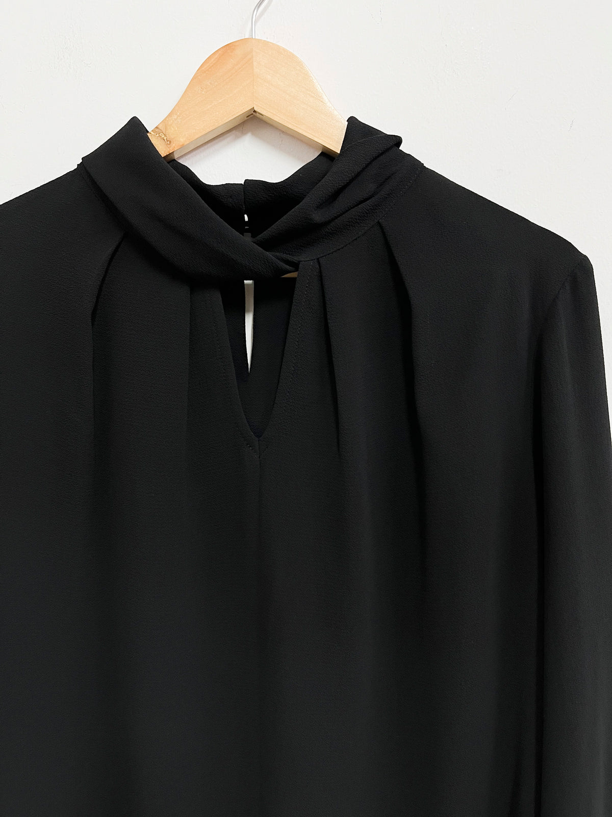 Blusa negra de gasa - Moda & Cia - Talla M