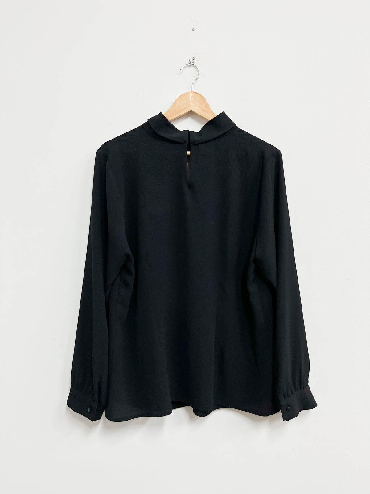 Blusa negra de gasa - Moda & Cia - Talla M