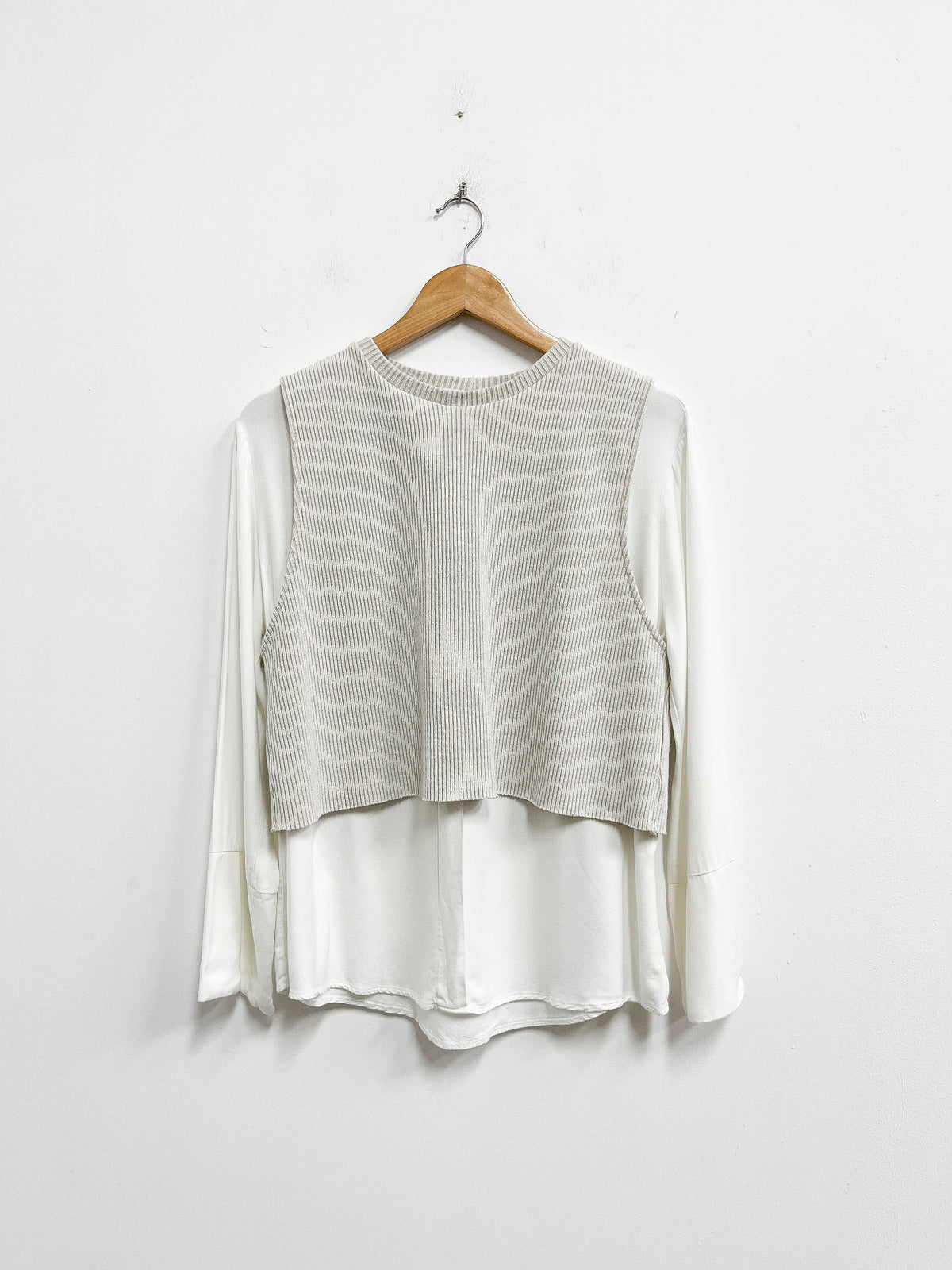 Top manga larga con chaleco - Zara - Talla M