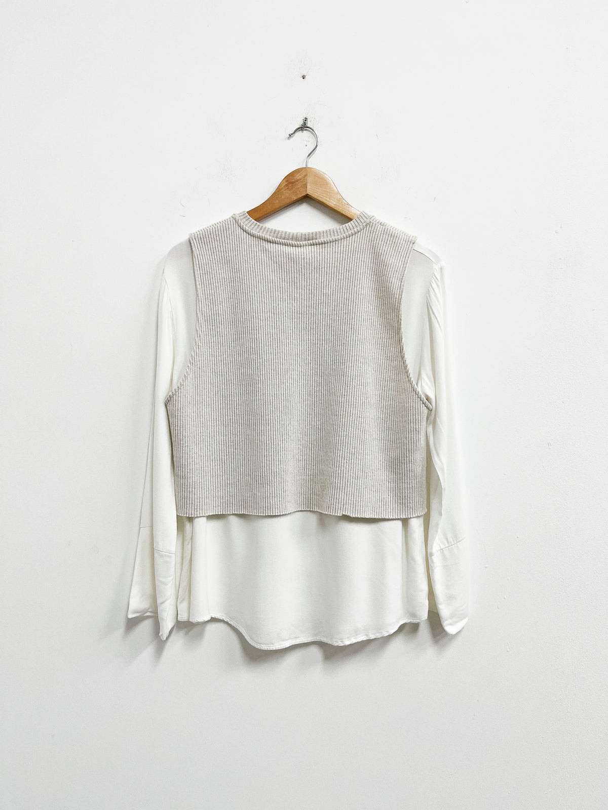 Top manga larga con chaleco - Zara - Talla M