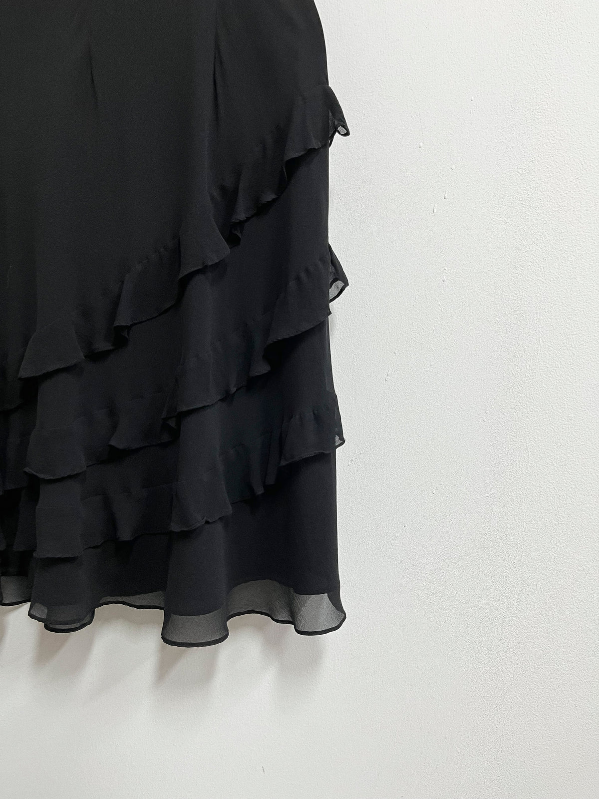 Vestido negro de seda con bobos  - Ann Taylor - Talla S
