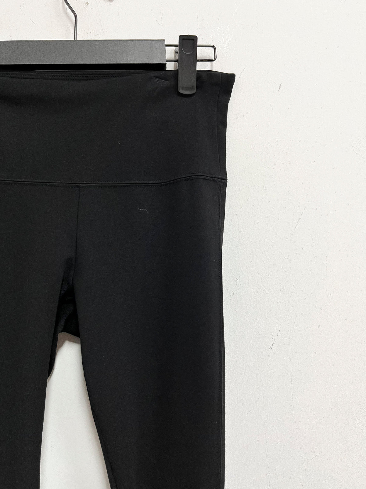 Leggins negros - White House Black Market - Talla XS