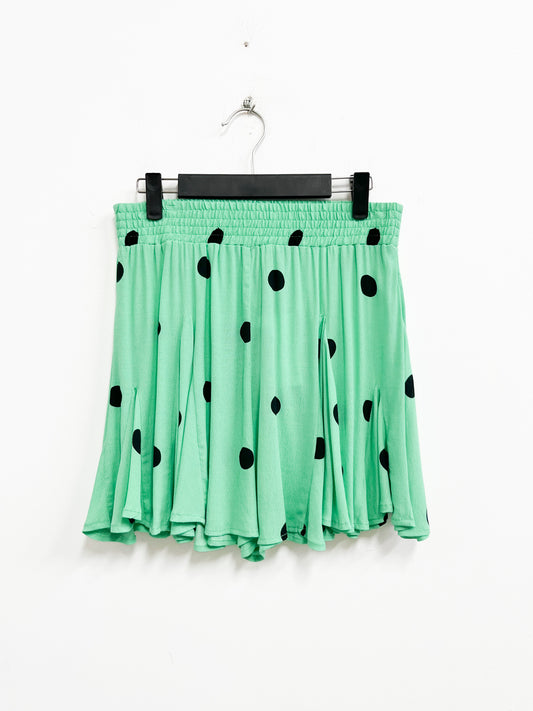 Short verde con lunares negros - Farm Rio - Talla M