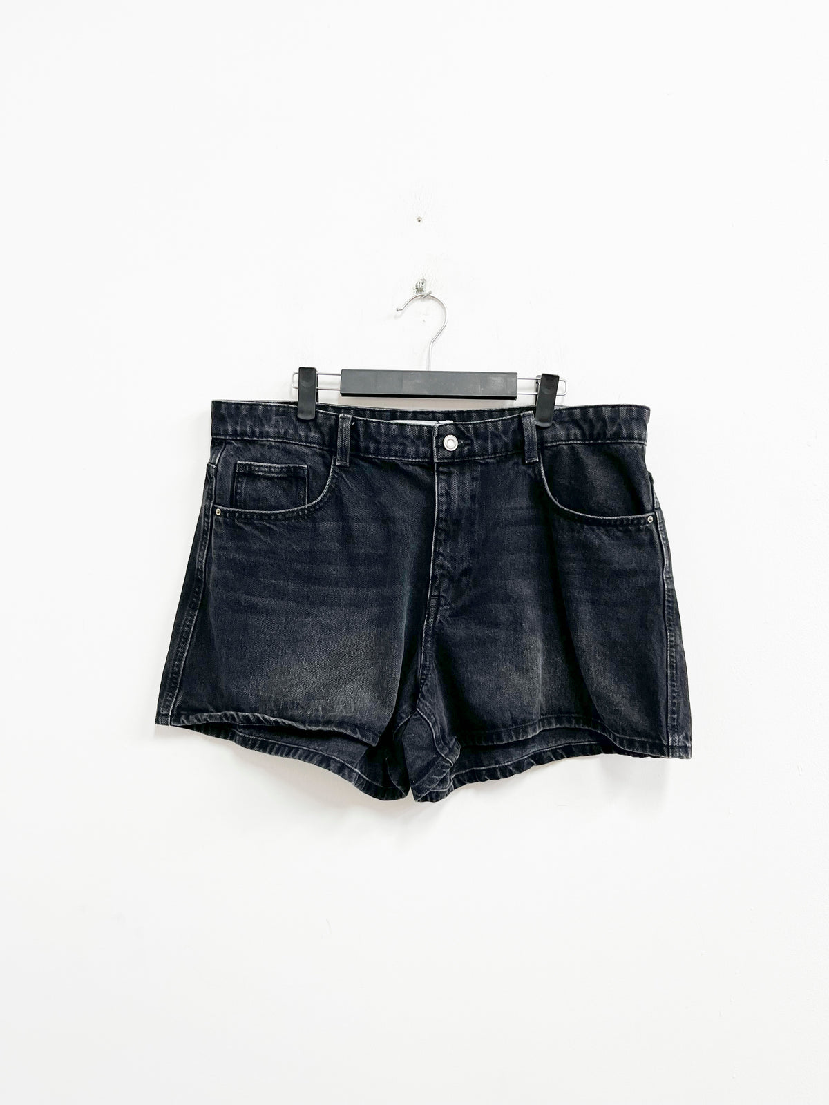 Short negro denim - Zara - Talla 44
