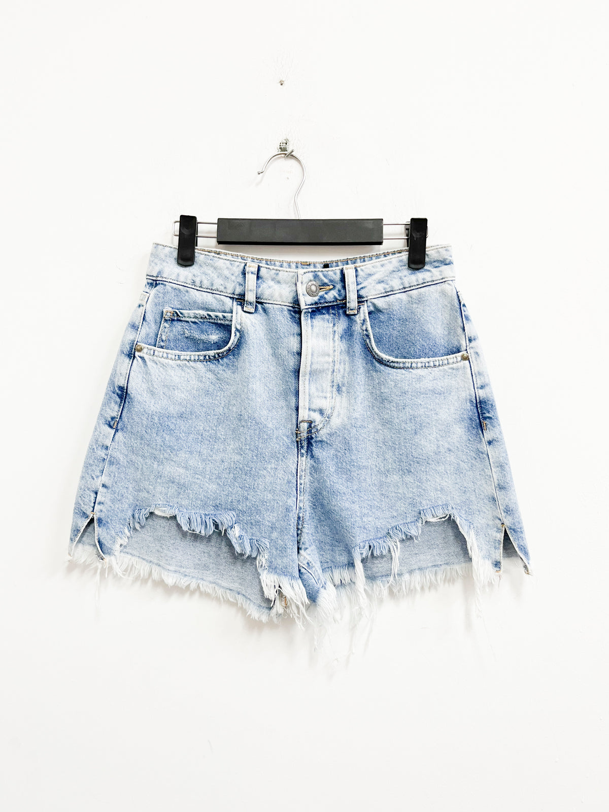 Short denim claro basta descosida - Zara - Talla 36