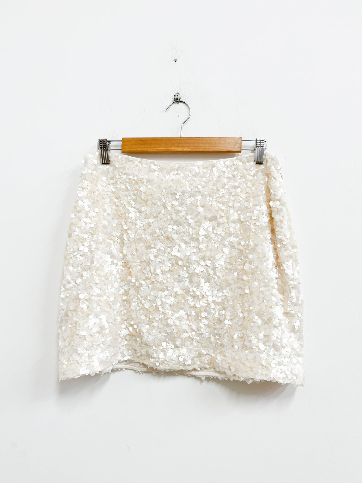 Falda color beige con lentejuelas - Zara - Talla L
