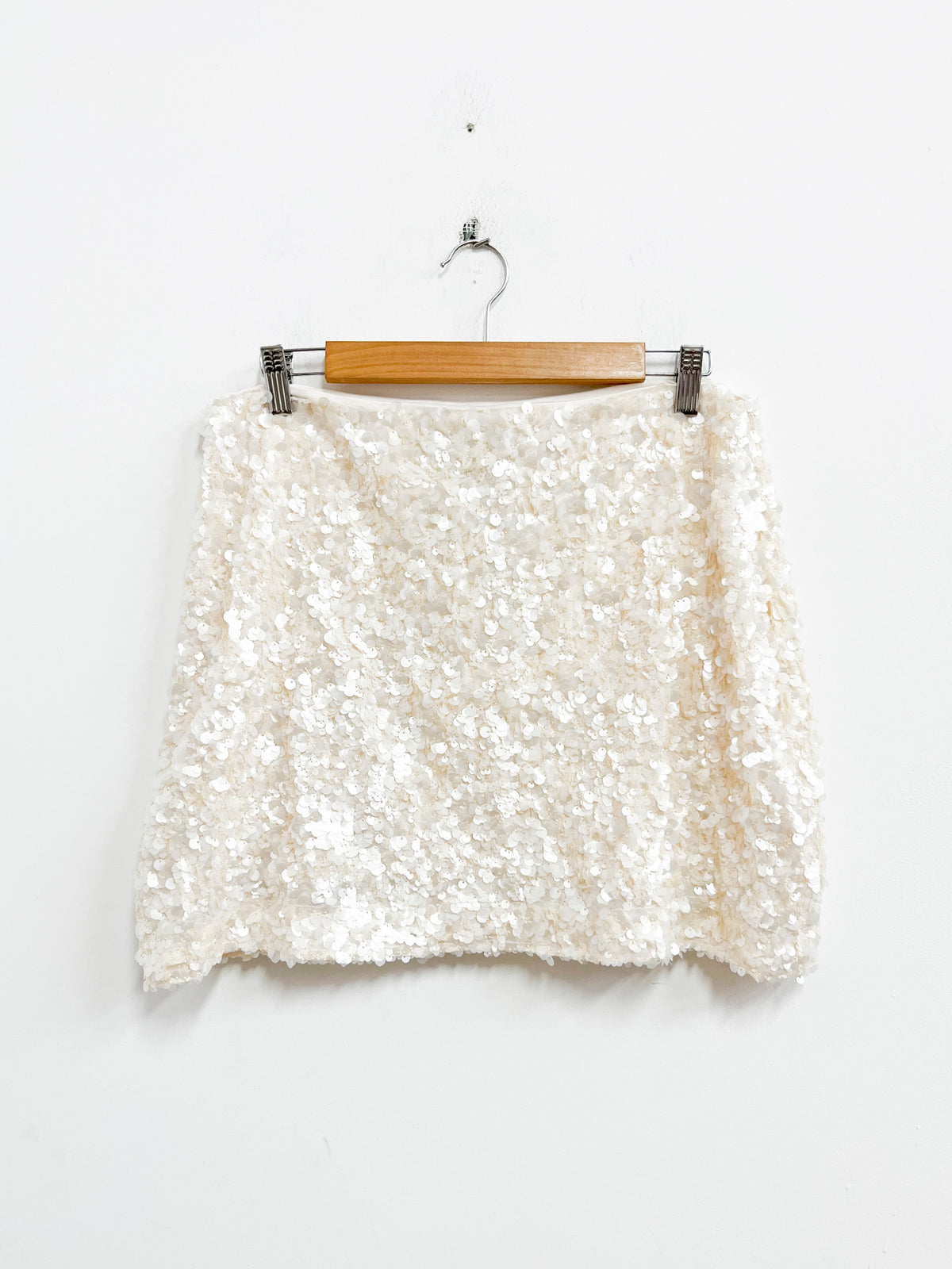 Falda color beige con lentejuelas - Zara - Talla L