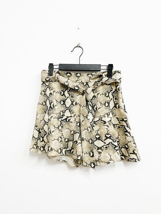 Falda short animal print con cordón - Zara - Talla S