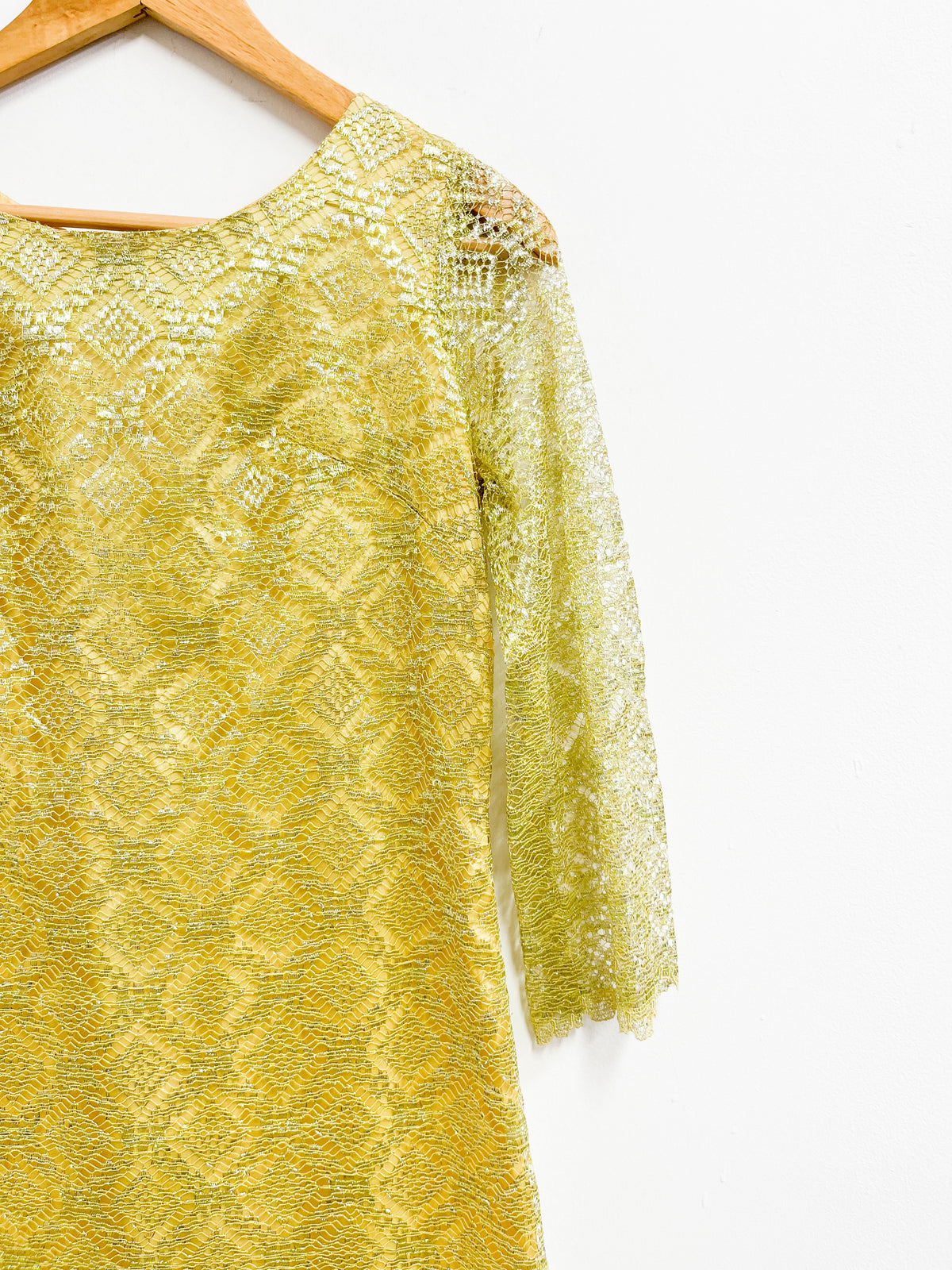 Vestido amarillo con encaje y brillos - Alede - Talla M