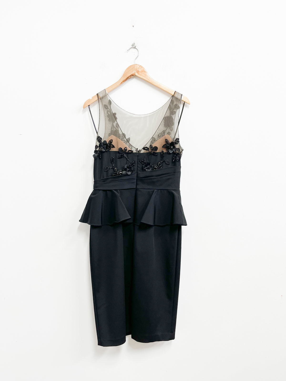 Vestido negro escote de malla y pedrería - Marchesa Notte - Talla M