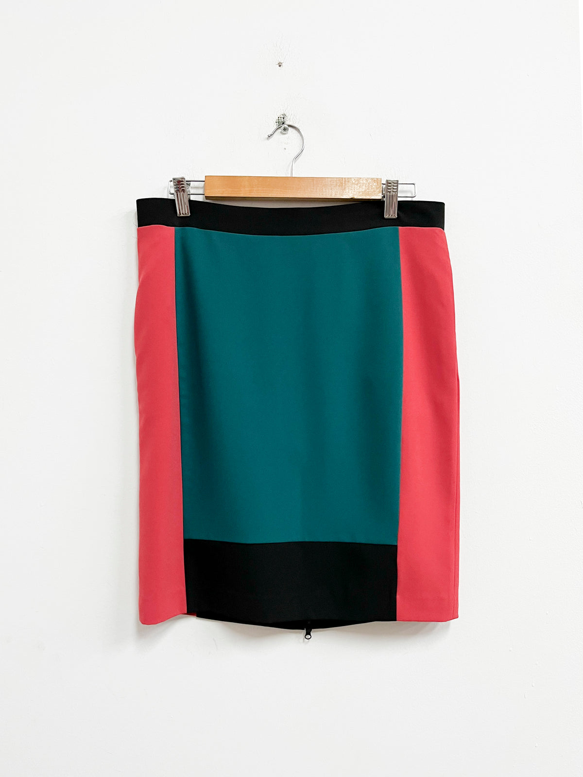 Falda verde con rojo cierre trasero - Narciso Rodriguez - Talla M