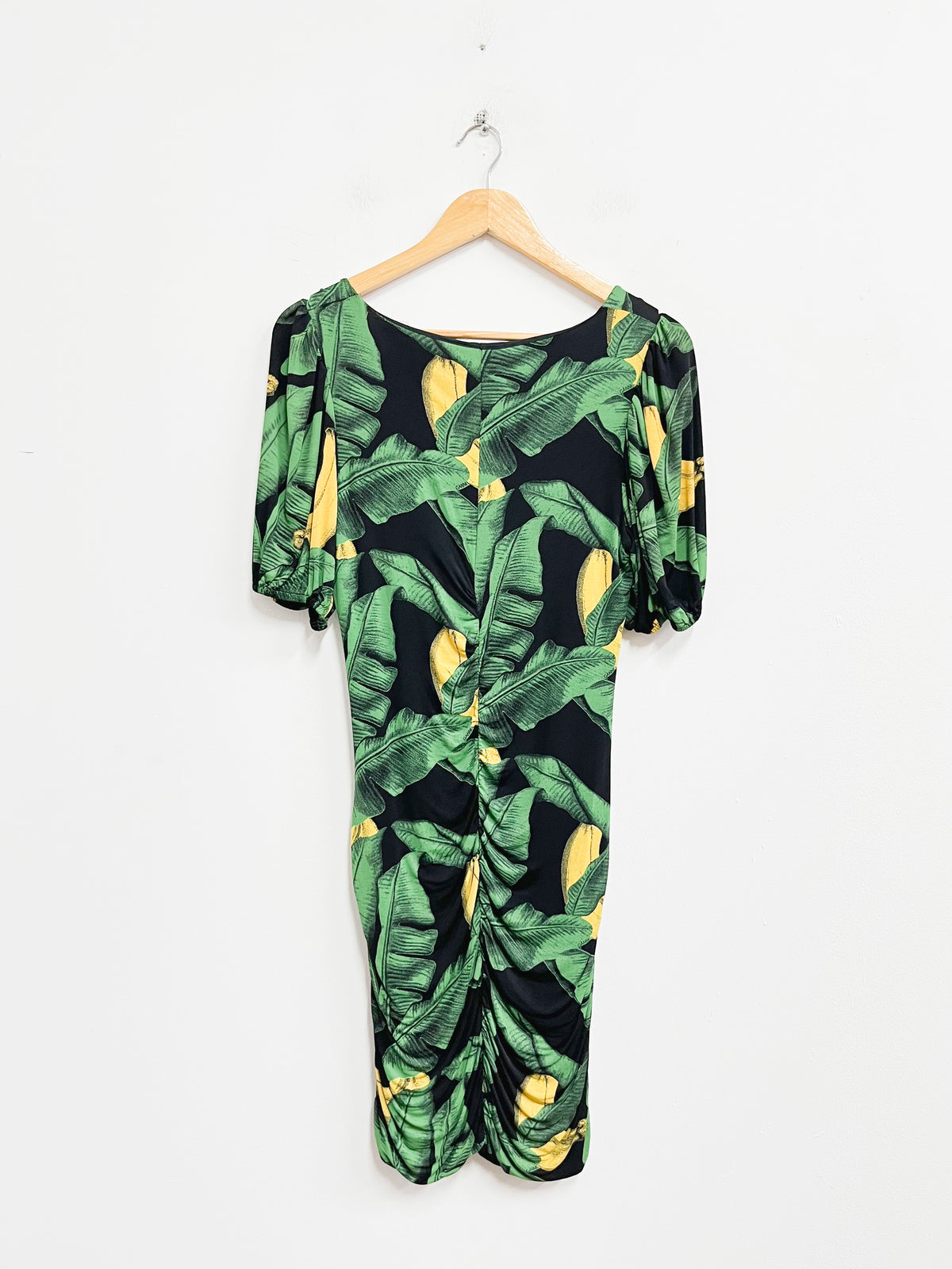 Vestido verde con hojas - Ganni - Talla M