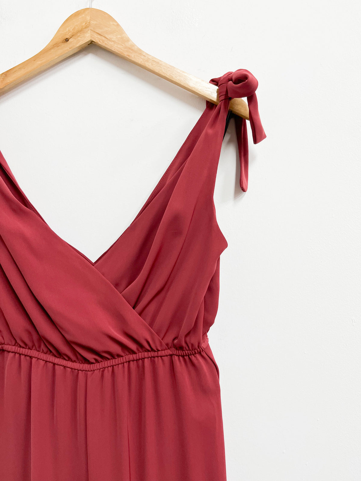Eneterizo rojo lafrillo nudos en los hombros - Naf Naf - Talla M